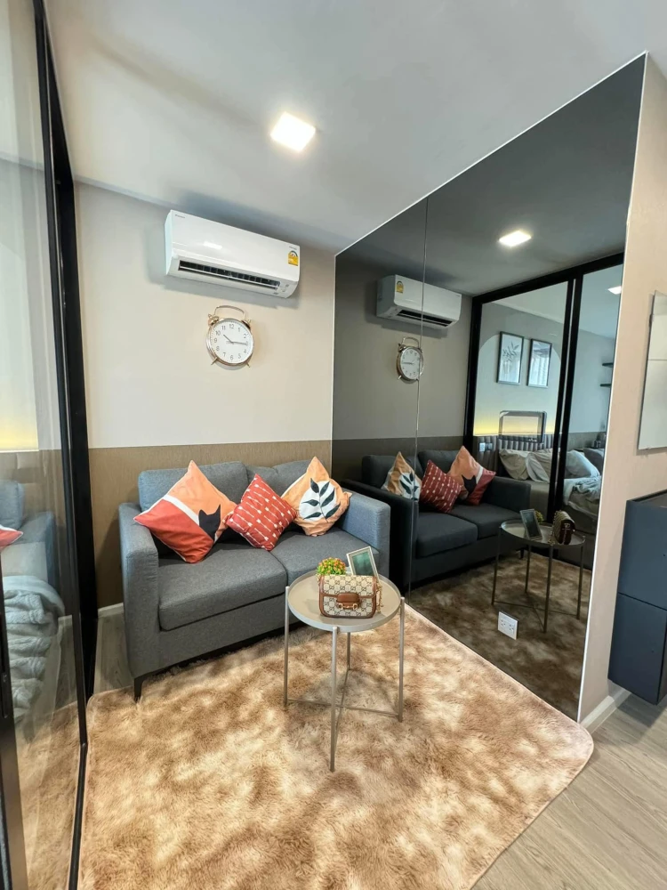 For rent, Cave Town Colony, 7th floor, high floor, swimming pool view. Comes with complete decorations. Book now, don't miss out.