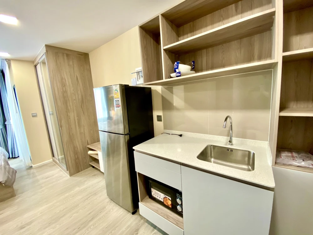 For rent, Cave Town Colony, 7th floor, well decorated. The luggage rack can be moved in immediately. Hurry and reserve now. Don't miss out.