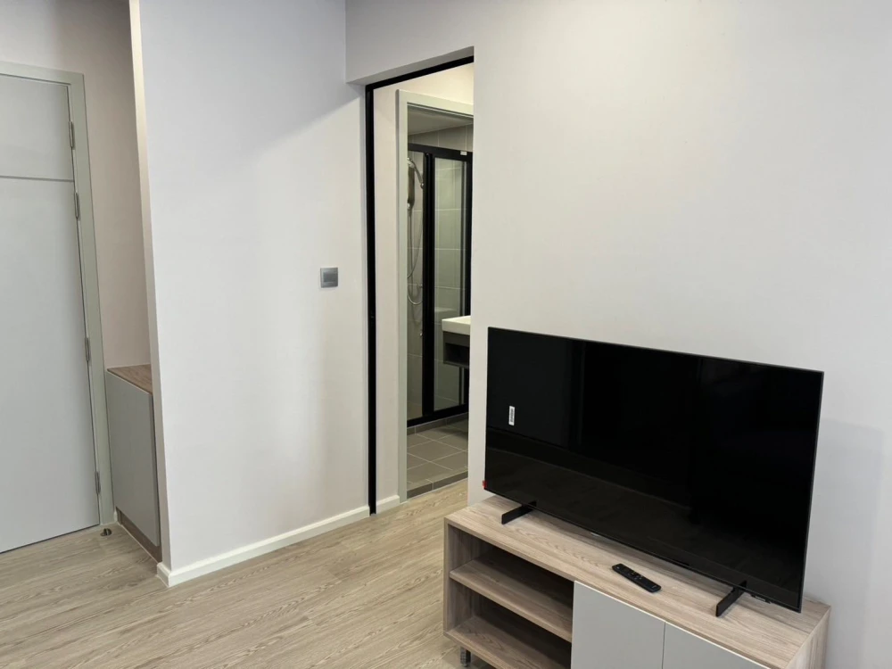 For rent, Cave Town Colony, Building D, 3rd floor, outside view, fully furnished, ready to move in. Book now, don't miss it.