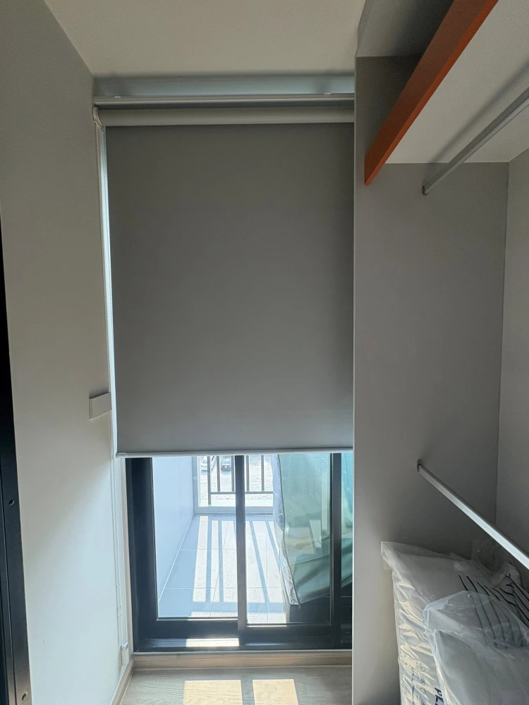 For rent: Cave Luminous Bangmod, Building A, 7th floor. Exterior view, not facing the street. Fully furnished with appliances. Just bring your suitcas