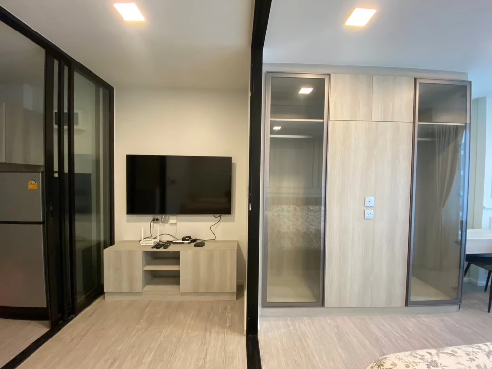 For rent, Cave Eva, 7th floor, spacious room, comes with complete decoration, very livable, hurry and reserve now.