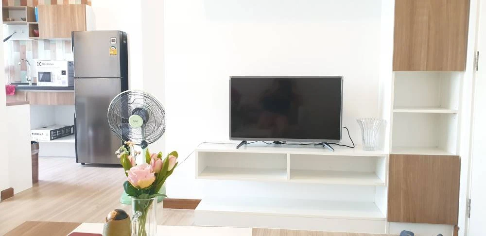 For rent J Condo Sathorn-Kalapaphruek. room ready Comes with full facilities I was told that I had to reserve quickly.