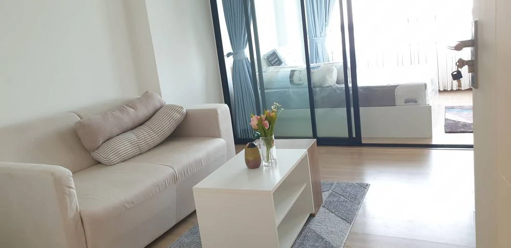 For rent J Condo Sathorn-Kalapaphruek. room ready Comes with full facilities I was told that I had to reserve quickly.