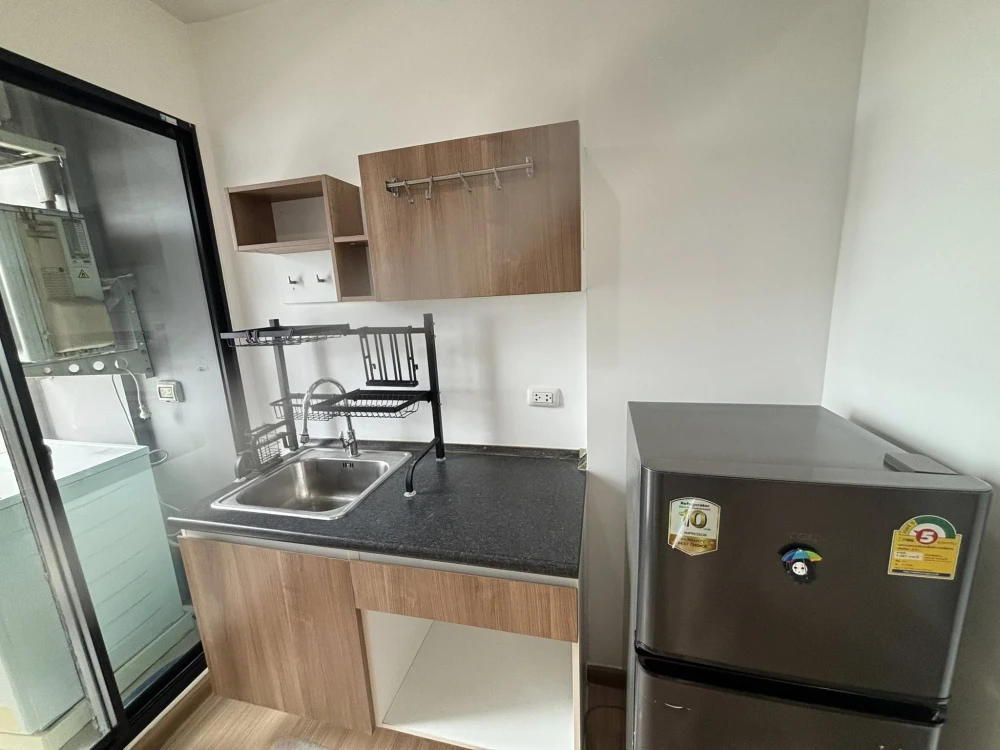 For rent: J Condo Sathorn-Kanlapaphruek, ready to move in, fully furnished, affordable price. Reserve now before it's too late.