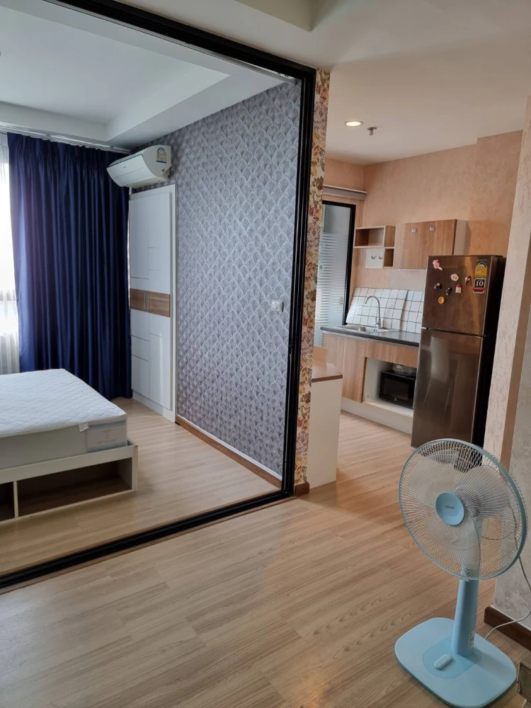 For rent: J-Condo Sathorn Kanlapaphruek, ready to move in, fully furnished, spacious room, good price, book now!!!
