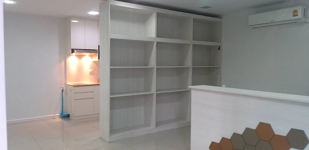 For rent!! JW Condo @ Don Mueang, 1st floor, Building C, beautiful room, ready to move in immediately. Reserve now!!