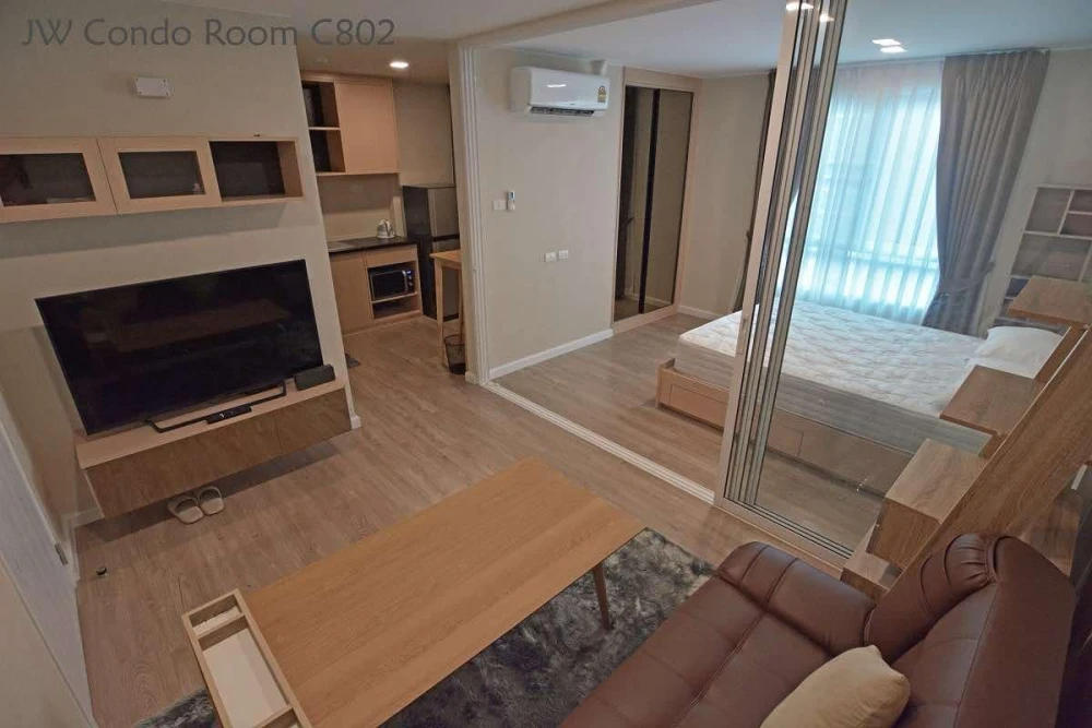 For rent: JW Condo Add Don Mueang, 8th floor, Building C, complete set of facilities in the room. Book now, don't hesitate.