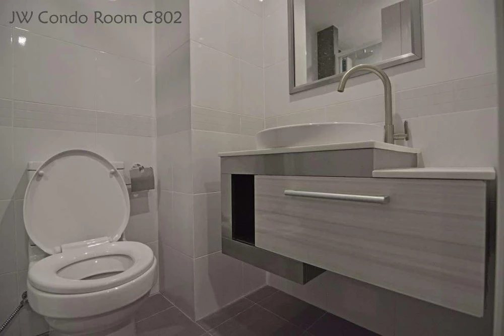 For rent: JW Condo Add Don Mueang, 8th floor, Building C, complete set of facilities in the room. Book now, don't hesitate.