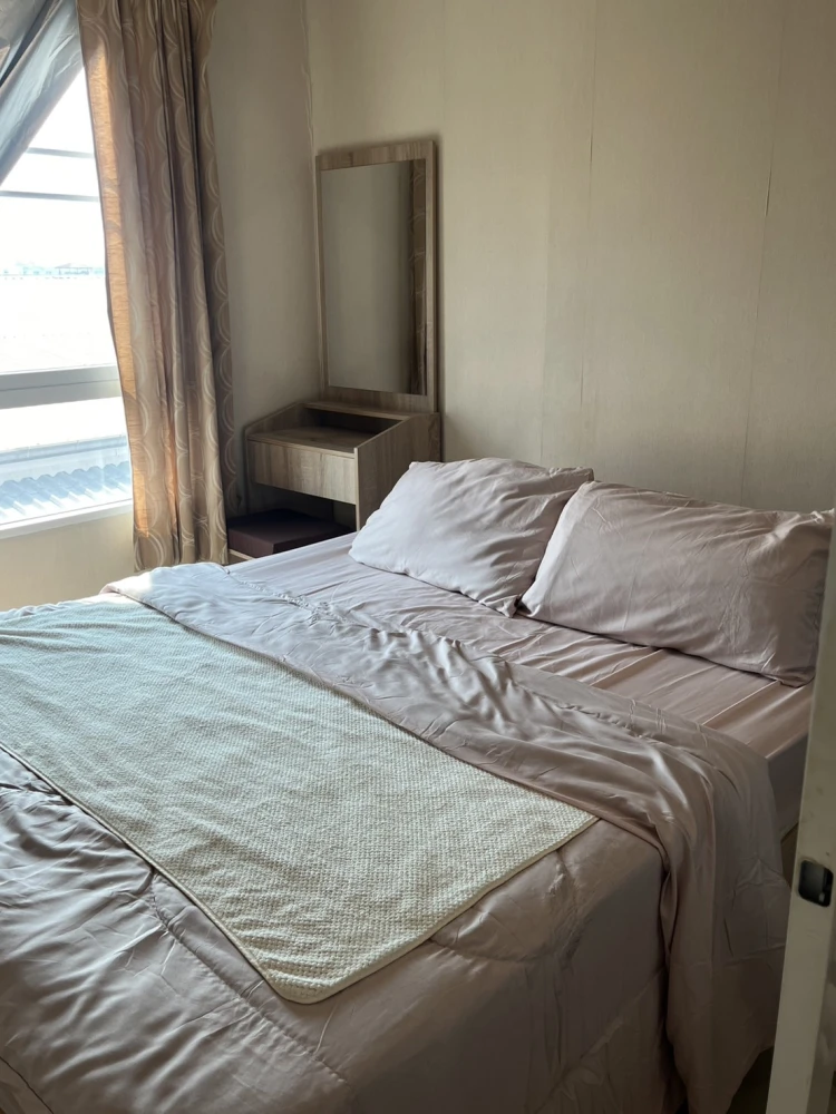 For rent: JW Condo Add Don Mueang, well-partitioned room, great price, hurry and reserve now!