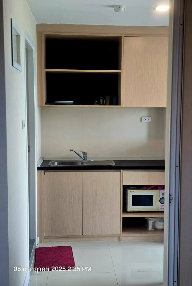 For rent: JW Condo @ Don Mueang, Building D, 6th floor. Fully furnished with appliances. You definitely need to book this one!