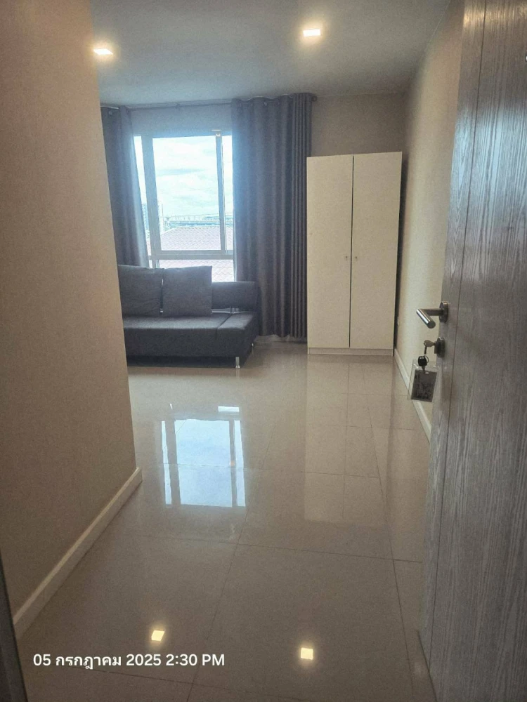 For rent: JW Condo @ Don Mueang, Building D, 6th floor. Fully furnished with appliances. You definitely need to book this one!