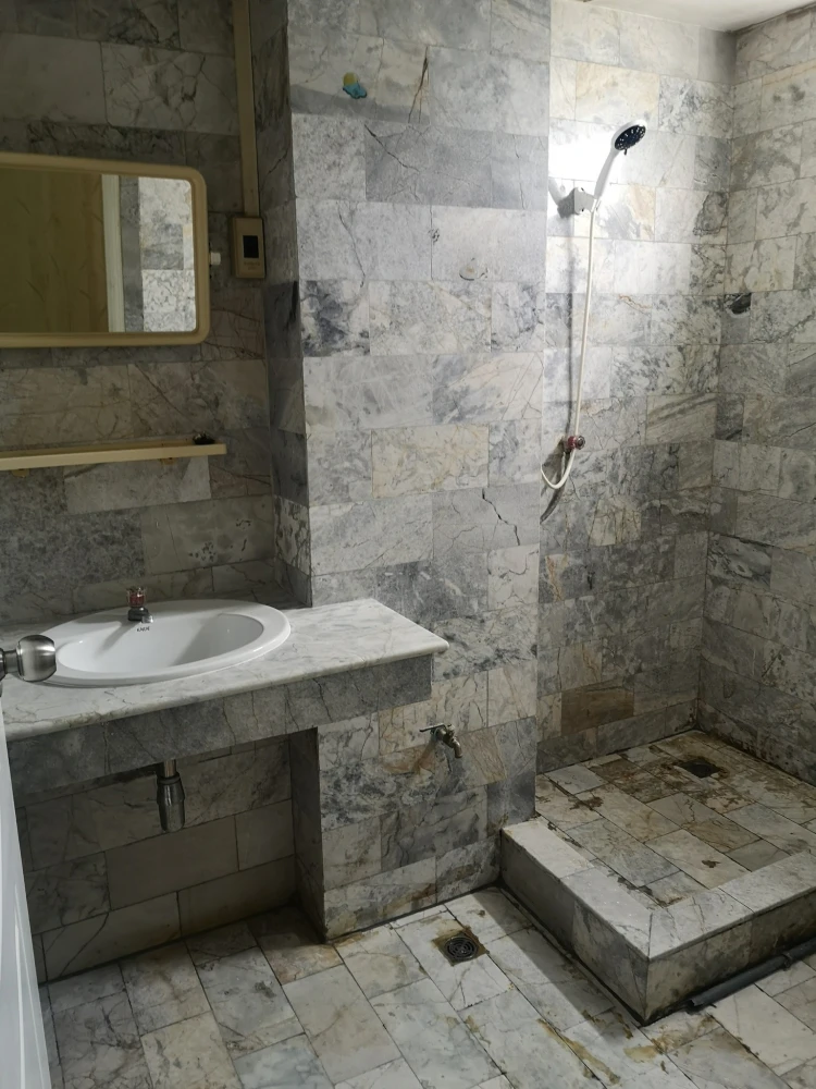 For rent: Diamond Ratchada Condo, ready to move in, affordable price, reserve now!