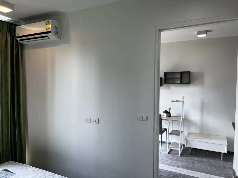 For rent: Condominium at Cell Ratthanathibet. Ready to move in, fully furnished. Affordable price. Book now before it's too late!