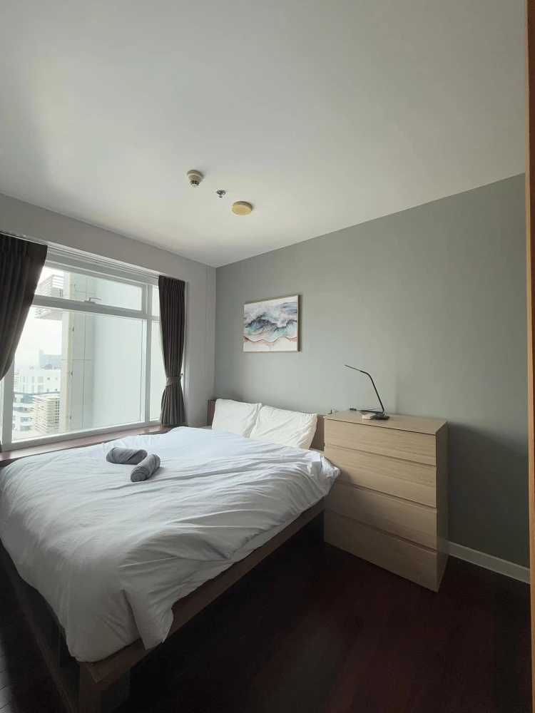 For rent!! Circle Condominium, 38th floor, Building B, open view, beautifully decorated room, fully furnished, hurry up and book now!!