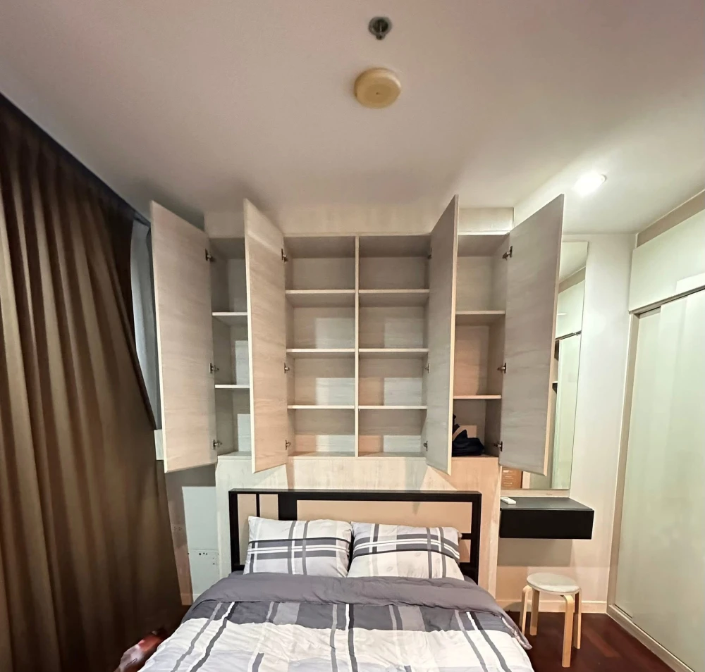 Circle Condominium for rent. Beautiful unit with complete furniture and appliances. Just bring your belongings and move in!