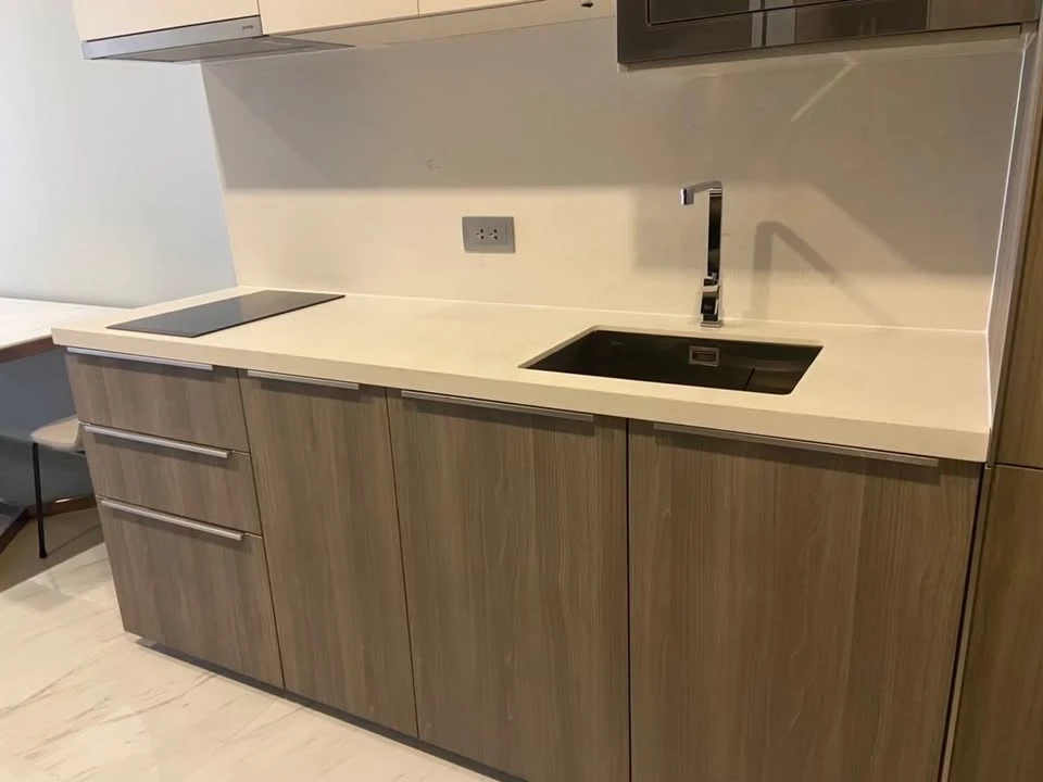 For rent Celes Asoke, beautiful and luxurious room. Inside the built-in premium grade Comes with a great view. Book now. Hurry up.