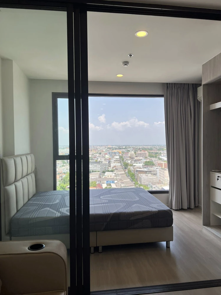 For rent: Cielo Charansanitwong 13 Station, open-air view, comfortable and well-proportioned corner unit, ready to move in.