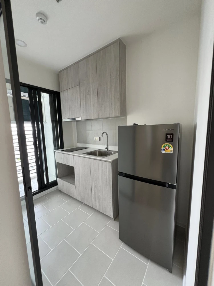 For rent: Cielo Charansanitwong 13 Station, open-air view, comfortable and well-proportioned corner unit, ready to move in.