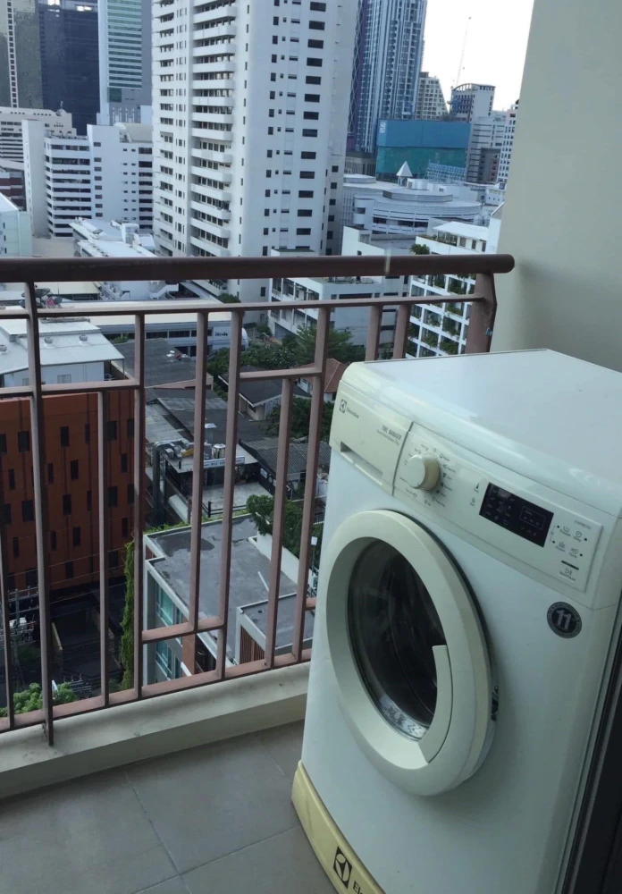 For rent: Centric Sathorn - Saint Louis. Fully furnished unit; just bring your belongings and move in!