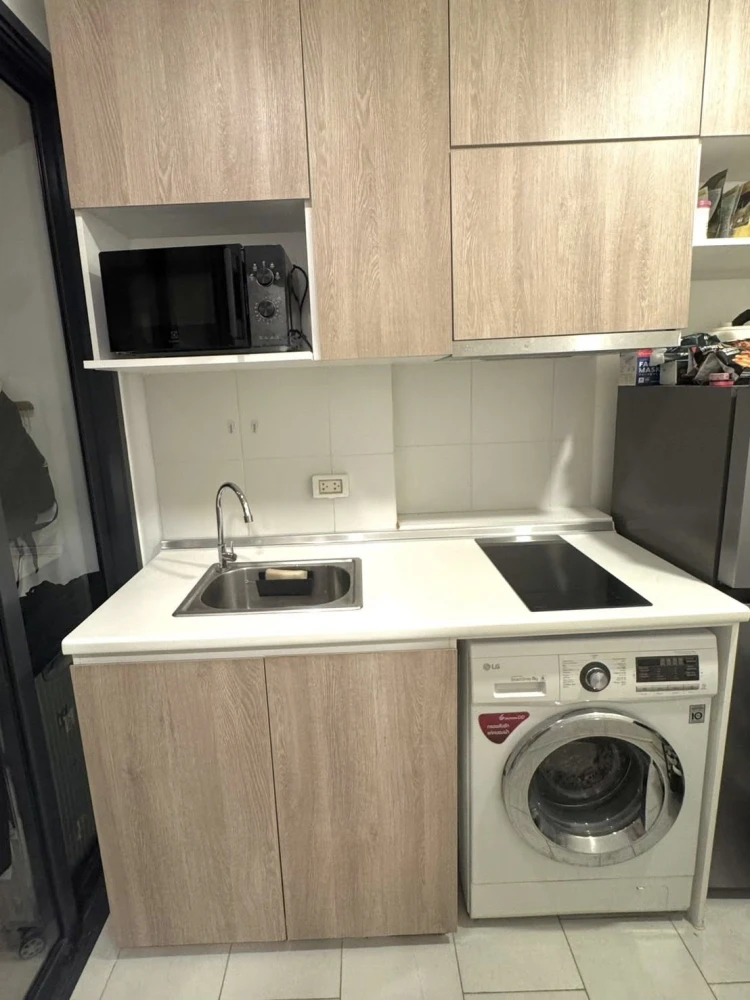 For rent: Denim Chatuchak, Building C, 8th floor. Fully furnished with appliances. Ready to move in.