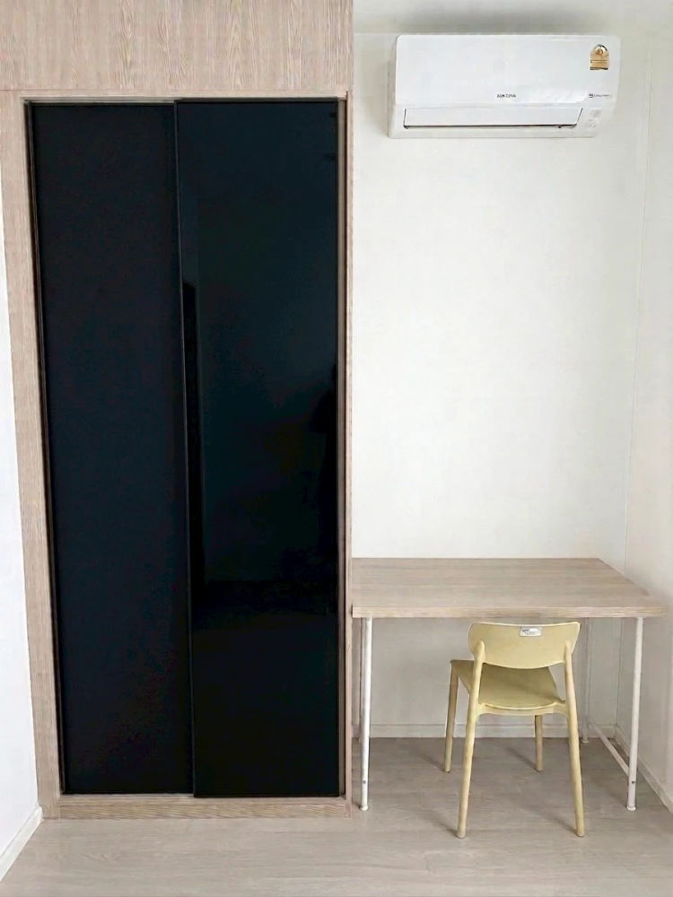 For rent: The La Pise Charan 81. Clearly separated areas, unobstructed view towards the BTS Skytrain. Fully furnished with appliances. Ready to move i
