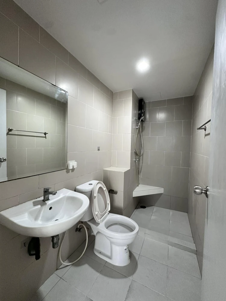 For rent: The Kith Plus Phahonyothin-Khu Khot. The whole room is built-in, very nice, very livable. Don't just look, hurry and reserve now.