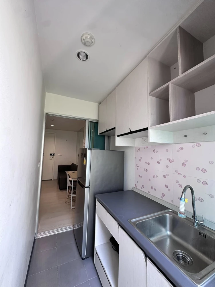For rent: The Kith Plus Phahonyothin-Khu Khot. The whole room is built-in, very nice, very livable. Don't just look, hurry and reserve now.