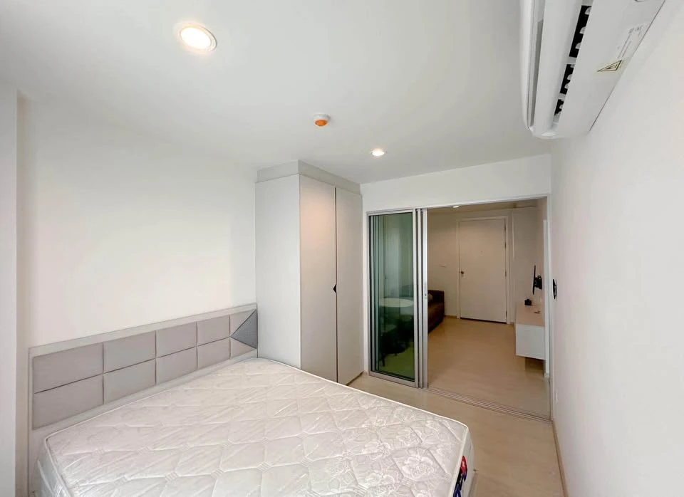For rent: The Kit Plus Phahonyothin-Khukot Phase 1, Building A. Fully furnished with appliances. Ready to move in.