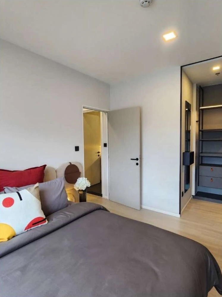 For rent: The Key MRT Phetkasem 48, built-in furniture, complete in every bedroom, move in now, don't hesitate.
