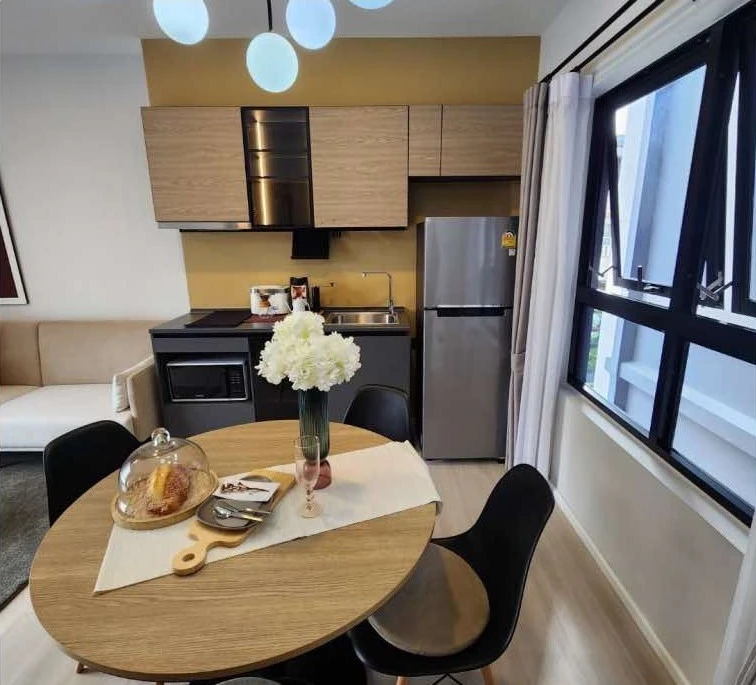 For rent: The Key MRT Phetkasem 48, built-in furniture, complete in every bedroom, move in now, don't hesitate.