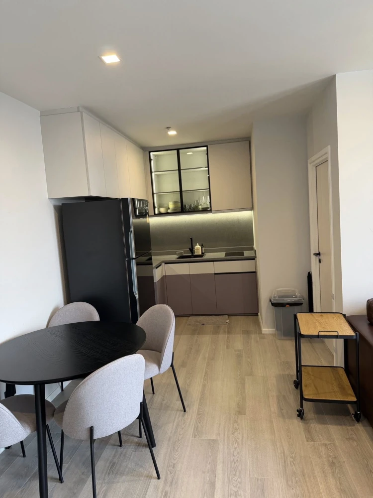 For rent: The Key Rama 3, 29th floor, top floor with stunning city views. Book now to secure your unit!