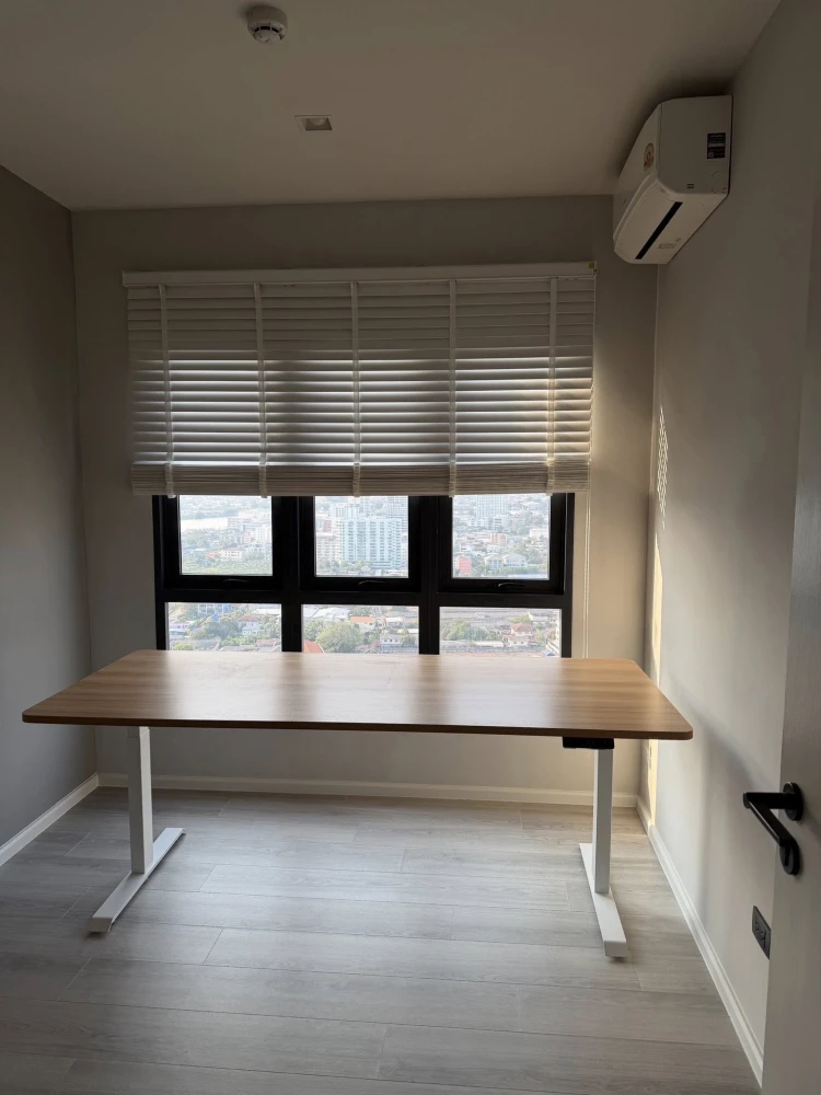 For rent: The Key Rama 3, 29th floor, top floor with stunning city views. Book now to secure your unit!