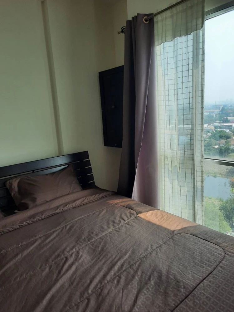 For rent: The Key Chaengwattana, 11th floor, corner room, fully furnished, just carry your bags and move in. Book now, don't miss it.