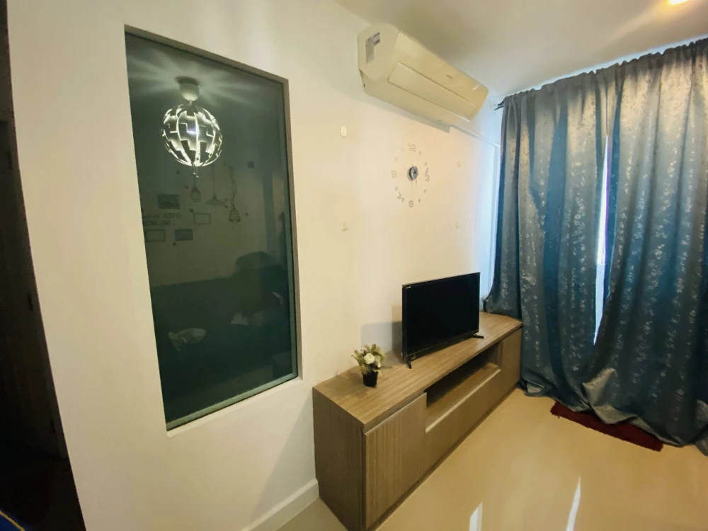 For rent: The Series Udomsuk 29, 35 sq m room, fully furnished with appliances, ready to move in.