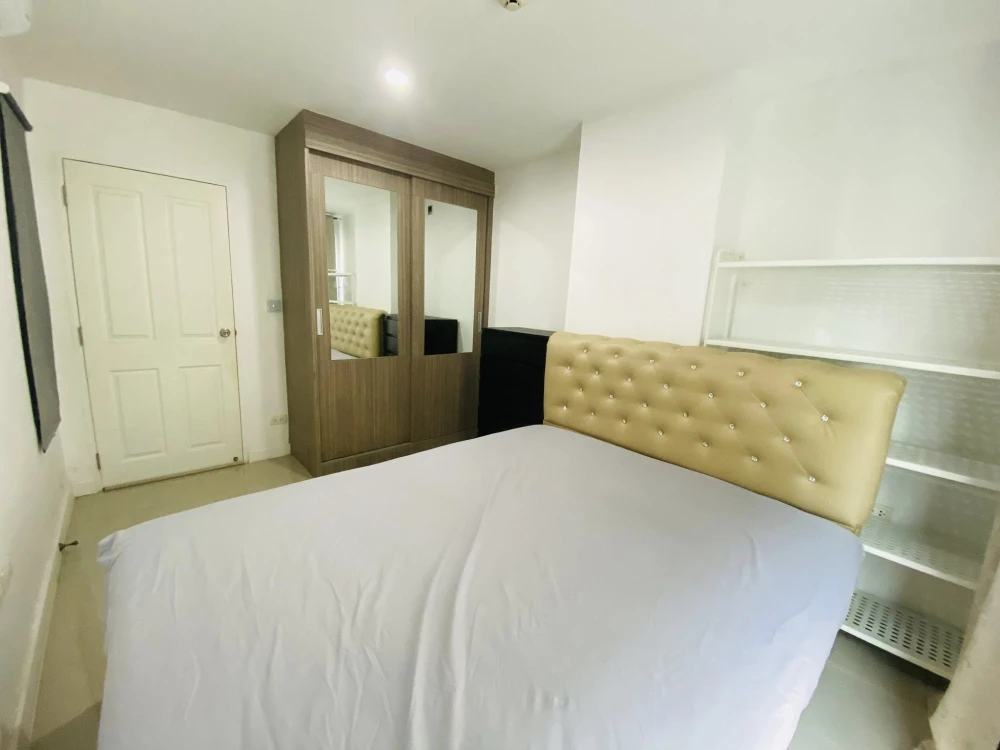 For rent: The Series Udomsuk 29, 35 sq m room, fully furnished with appliances, ready to move in.
