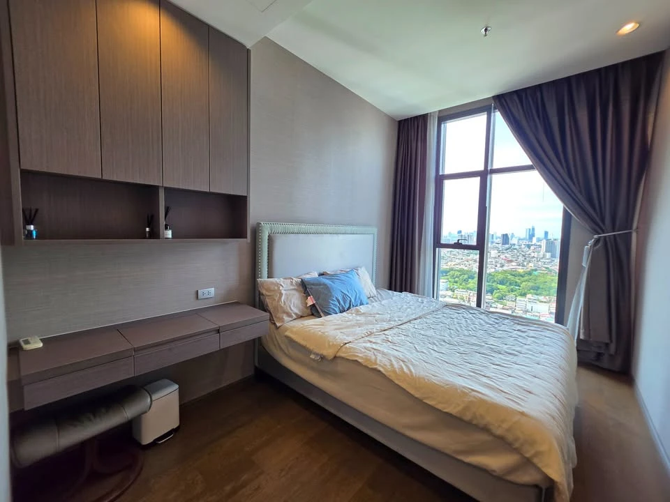 For rent, The Diplomat Sathorn, unblocked view, spacious room, comfortable and fully furnished, ready to move in, book now.