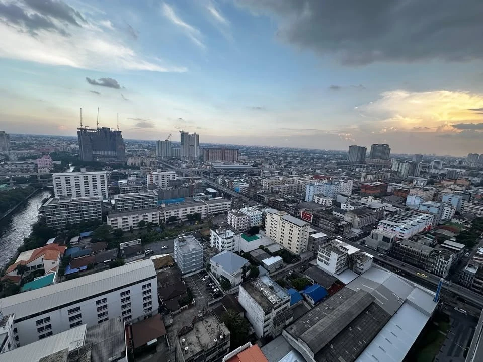 ให้เช่า เดอะ ทรี หัวหมาก อินเตอร์เชนจ์ วิวดี ชั้นสูง ชั้น 25 ห้องริมสุด ห้องนอนไม่ติดห้องอื่น ย้ายเลย อย่ารีรอ