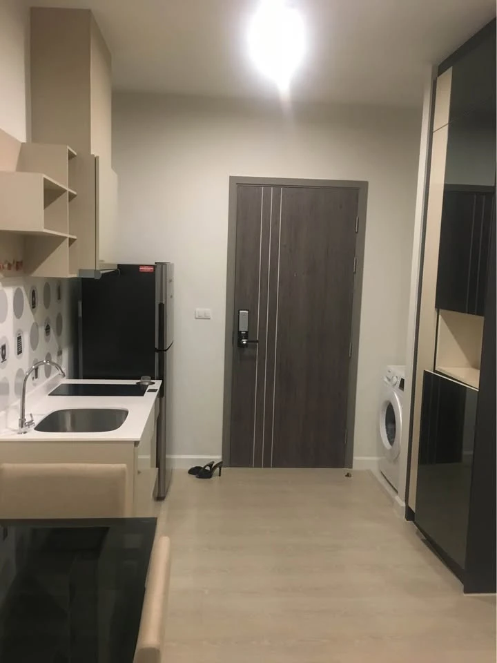 For Rent: The Niche Pride Thonglor-Phetchaburi. Spacious and comfortable unit, fully furnished and ready for immediate move-in.