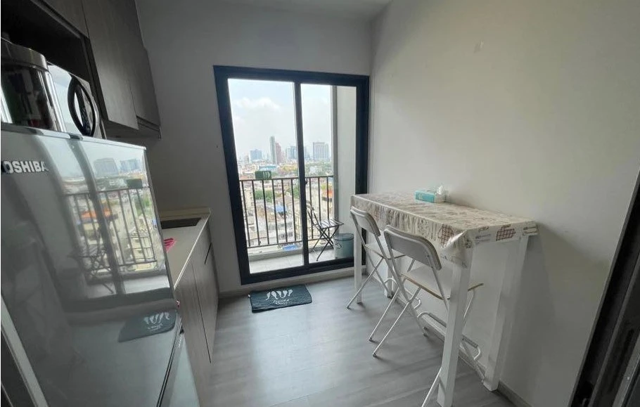 For rent: The Parkland Charan-Pinklao, a nice room, fully furnished, city view, no blocking, book now