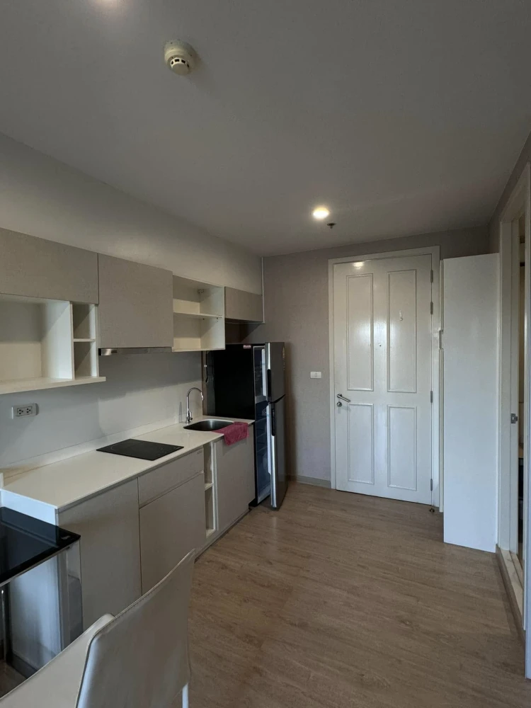 For rent: The Parkland Phetkasem - Tha Phra, a nice room, fully furnished + complete amenities. Reserve now!