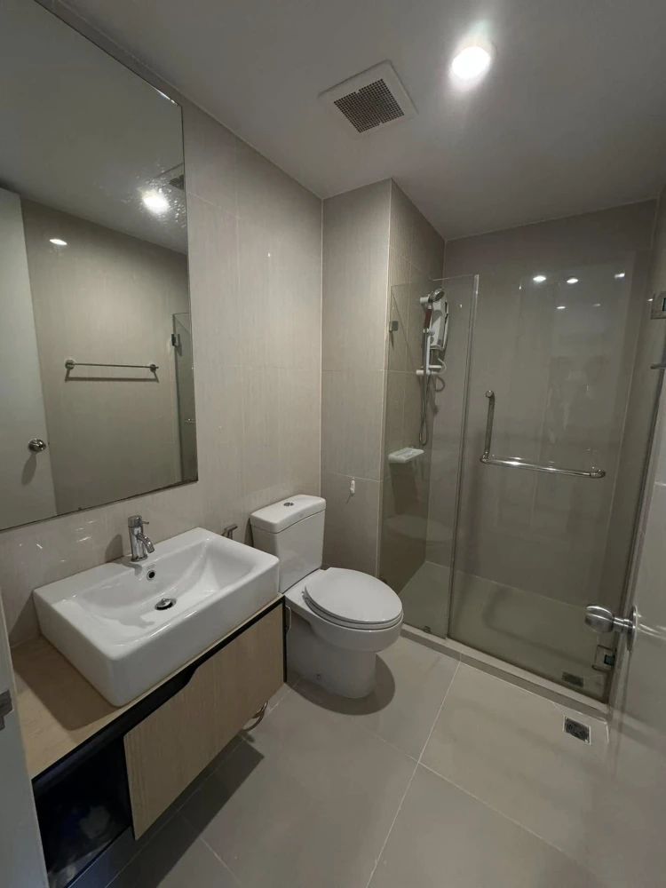 For rent: The Parkland Phetkasem - Tha Phra, a nice room, fully furnished + complete amenities. Reserve now!