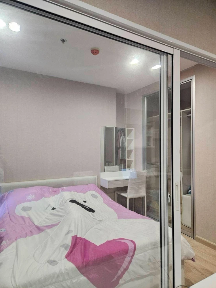 For rent: The Parkland Phetkasem - Tha Phra, 15th floor, corner room, open view, no buildings blocking, very private. You will regret it if you miss i