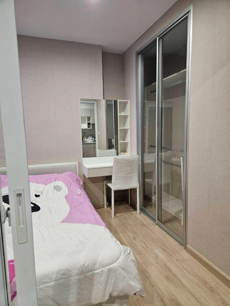 For rent: The Parkland Phetkasem - Tha Phra, 15th floor, corner room, open view, no buildings blocking, very private. You will regret it if you miss i
