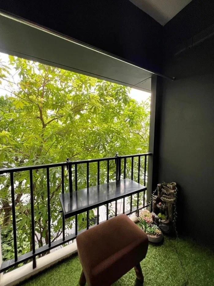 For rent: The Parkland Phetkasem - Tha Phra, pool and tree view, shady, not hot, fully furnished, if you delay, you'll definitely miss out.