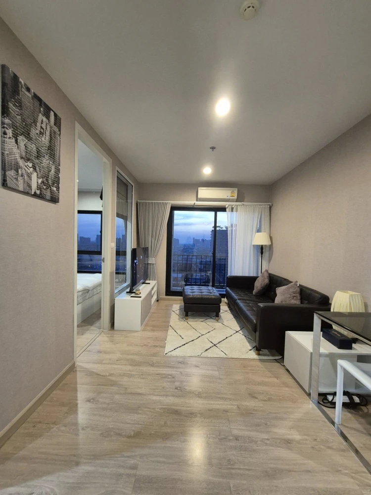 For rent: The Parkland Phetkasem - Tha Phra, corner room, 18th floor, 2-way view, complete electrical appliances, must reserve!!