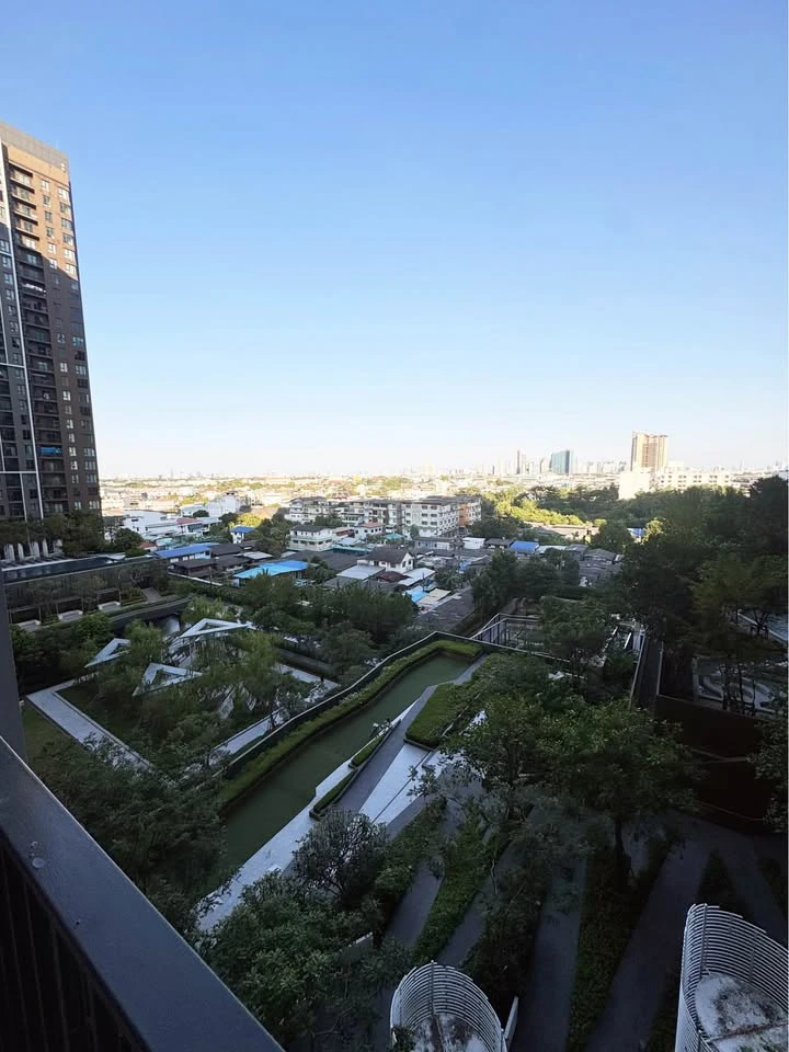 For rent: The Parkland Phetkasem 56, Building B. Garden view, fully furnished with built-in furniture, ready to move in.