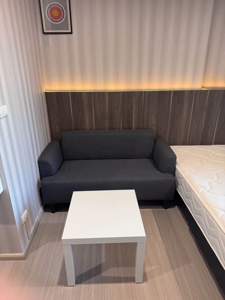 For rent: The Parkland Phetkasem 56, Building B. Garden view, fully furnished with built-in furniture, ready to move in.