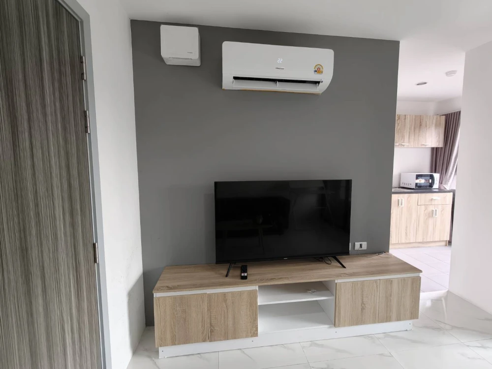 For rent: The Midtown Chaengwattana, fully furnished, green area view, shady and comfortable, good price, don't miss it.