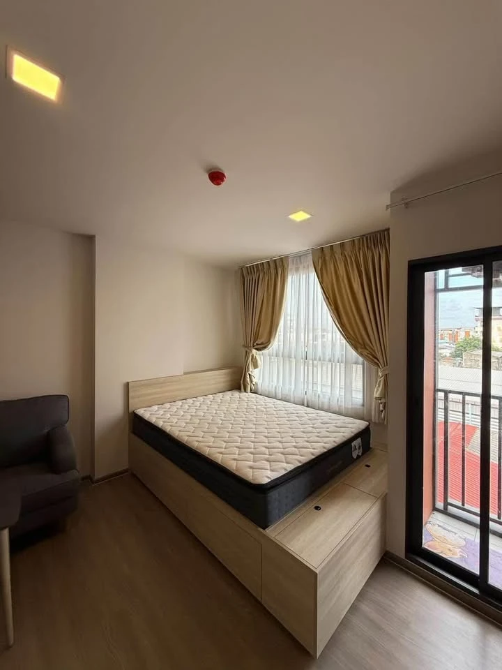 For rent: The Move Bangna condo. Ready to move in, fully furnished with appliances. Affordable price. Book now before it's too late!