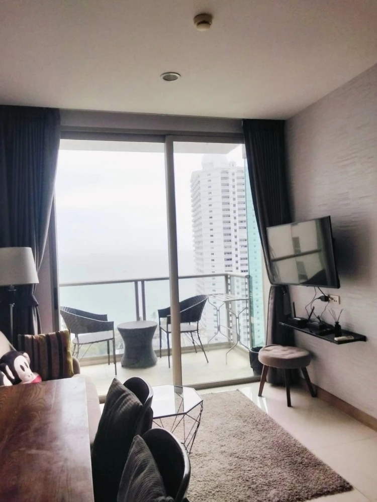 For rent: The Riviera Wongamat Beach, high floor, nice to live in, fully furnished, hurry and book now++